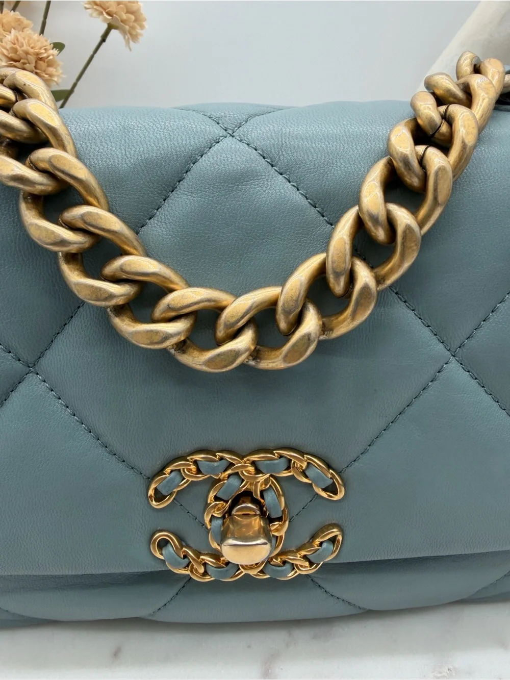 #035530KJ Small Chanel 19